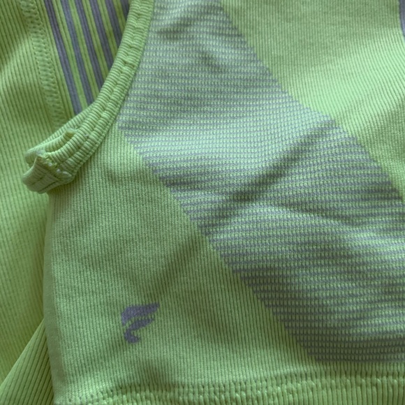 Fabletics Neon Set - Picture 7 of 10